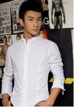 680��Ӣ��˧��